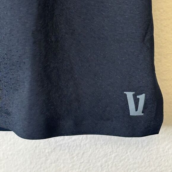 Vuori Short Sleeve Viewpoint Performance Tee - black sz medium - Picture 2 of 6
